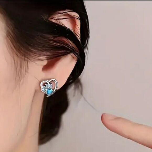 Heart and Paw Blue Silver Earrings N851 - Picture 2 of 6
